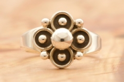 Artie Yellowhorse Sterling Silver Clover Design Navajo Ring